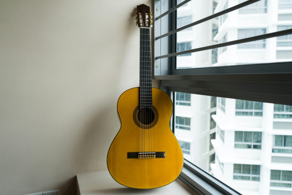 4 Tips yang Bisa Dilakukan untuk Merawat Gitar Akustik