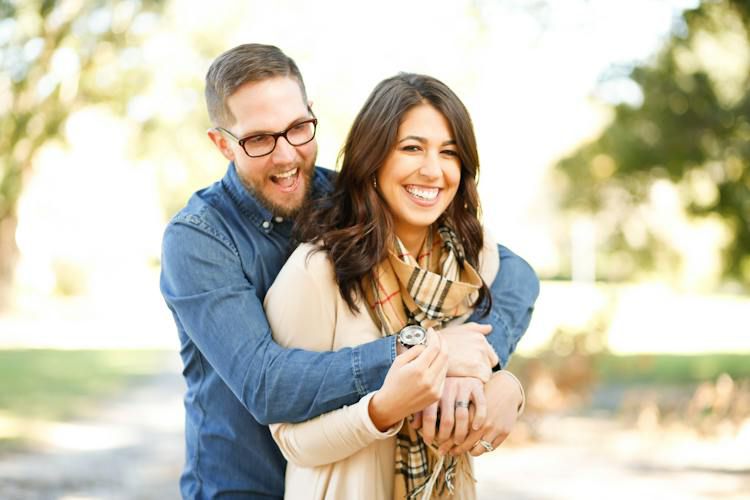 8 Tips untuk Pasangan dengan Perbedaan Usia Terpaut Jauh jadi Harmonis