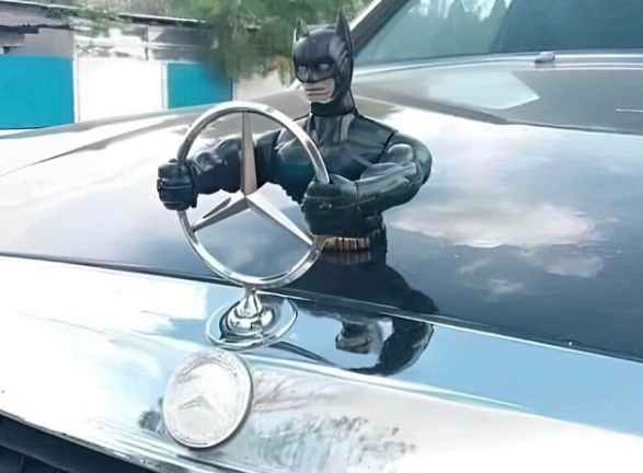8 Potret Kocak Mobil Hasil Modifikasi Bertema Batman