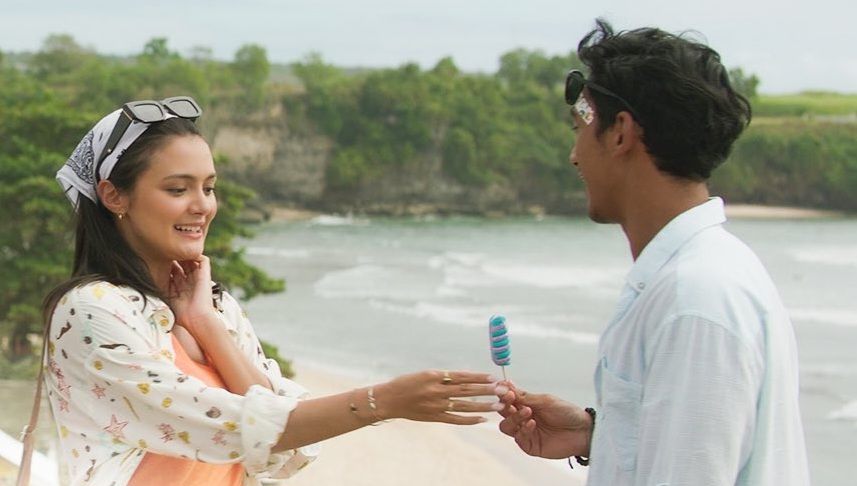 5 Aktris Indonesia yang Berselingkuh di Film, Gak Selalu Cowok, lho!