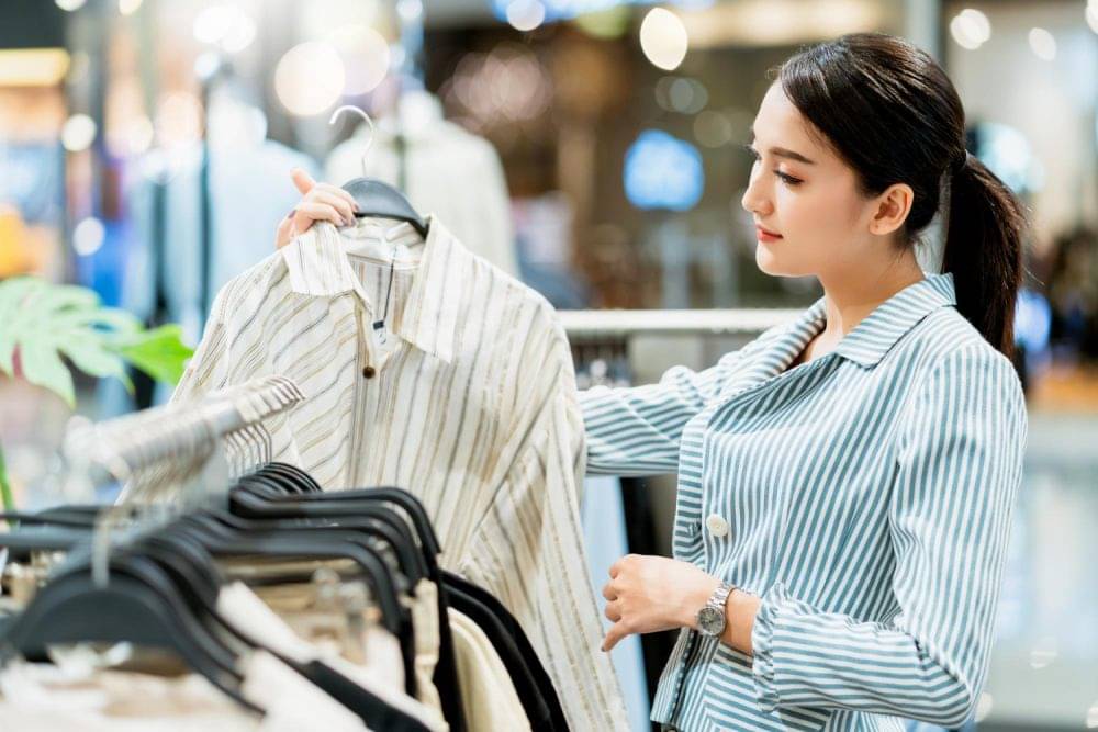 5 Upaya Sederhana Menghindari Dampak Buruk Fast Fashion