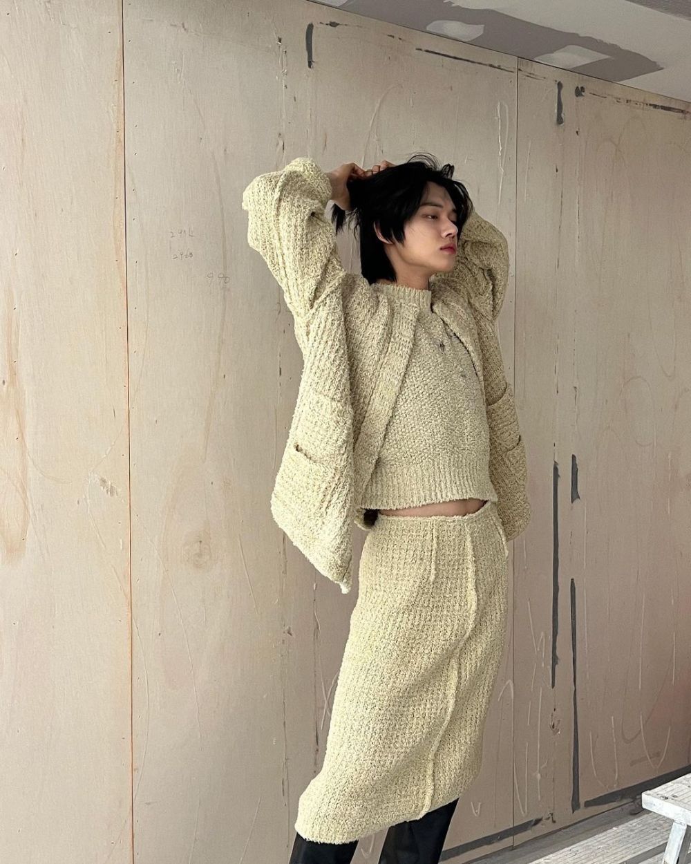 8 Inspirasi Padu Padan Knitwear ala Member TXT, Stylish dan Modis!