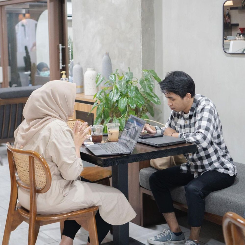5 Rekomendasi Kafe di Surabaya Nyaman Buat Kerja