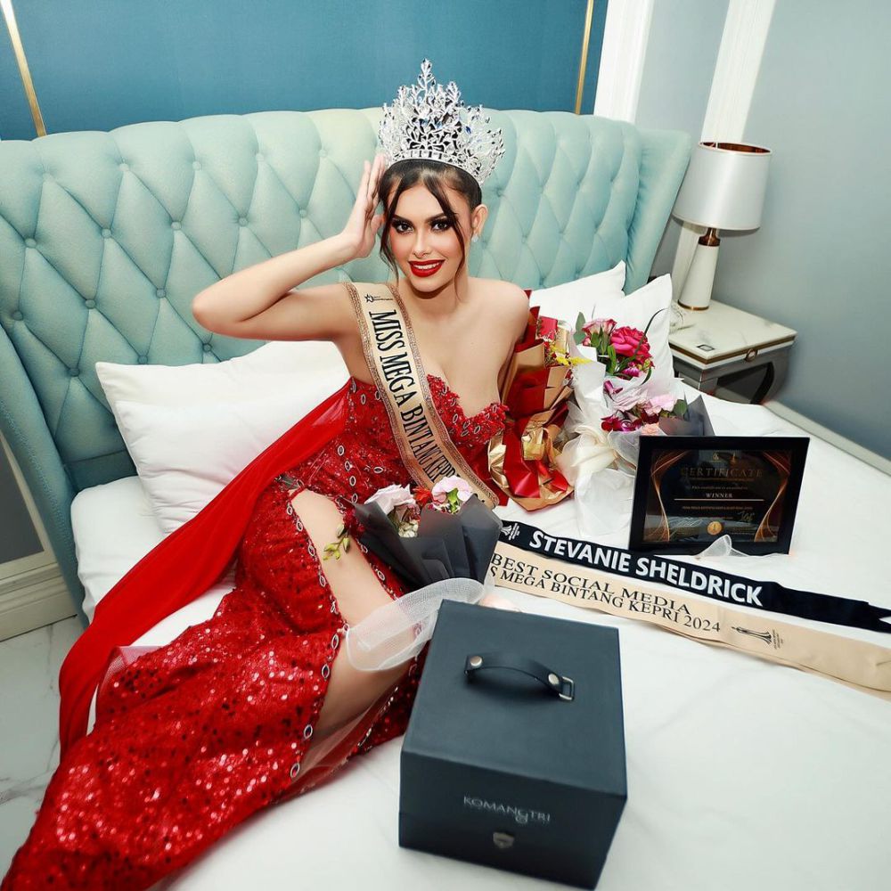 7 Potret Stevanie Sheldrick, Miss Mega Bintang Kepulauan Riau 2024