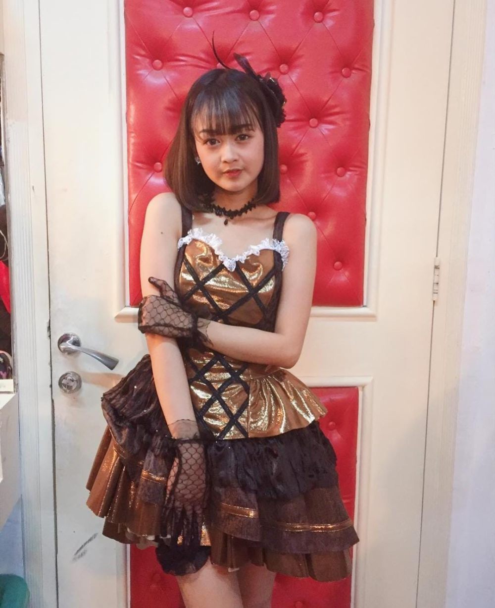 Kini Jadi Pramugari, 10 Potret Lawas Diani Amalia Pakai Kostum JKT48