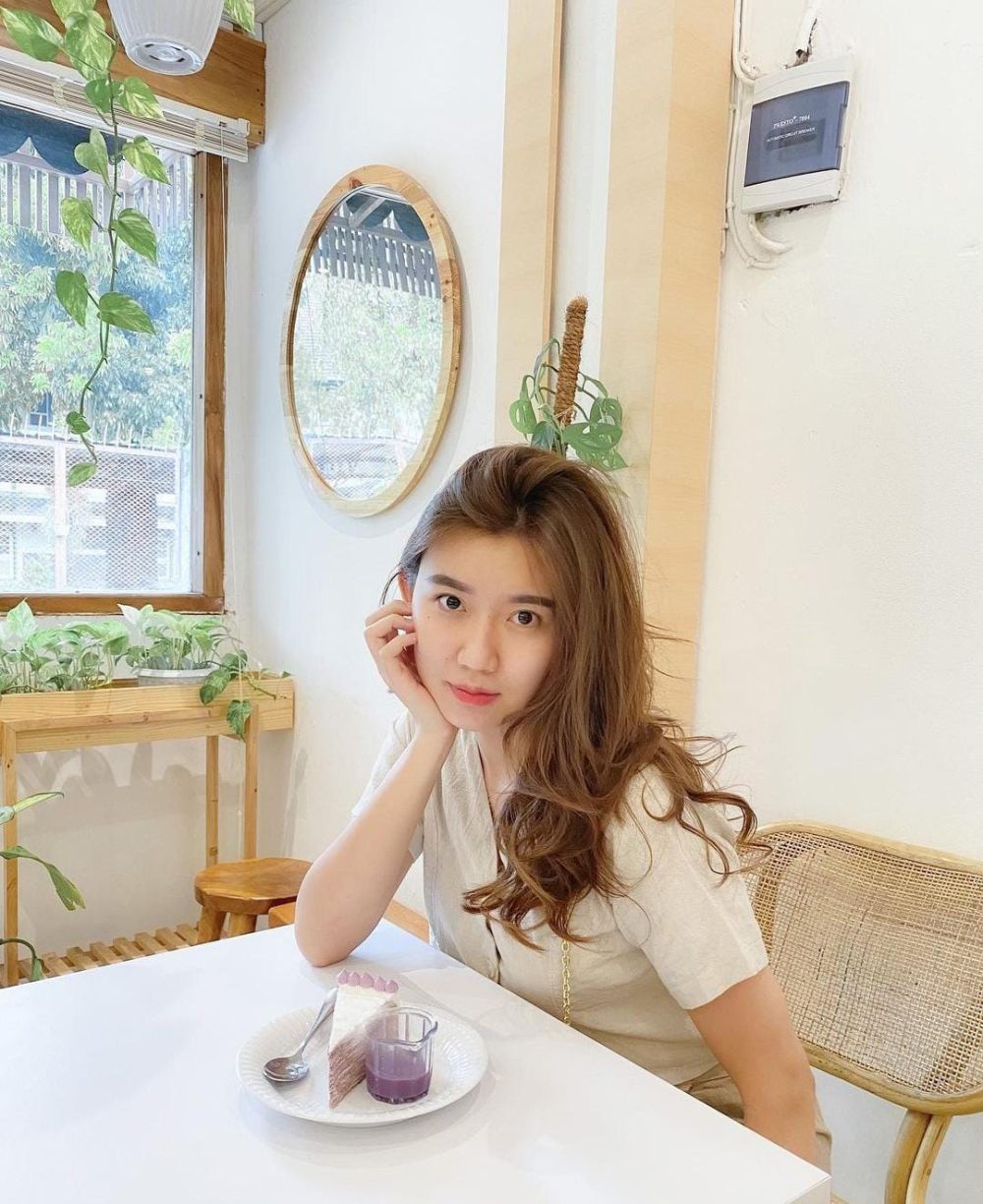 10 Foto Jennifer Hanna Eks JKT48 Kini Jadi Dokter Gigi, Genap 26 Tahun