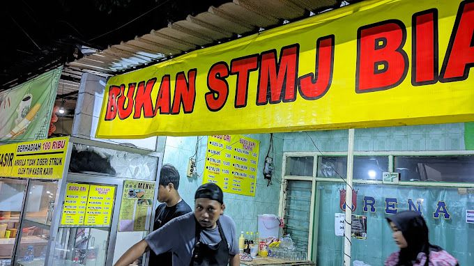 7 Rekomendasi Kedai Minuman Hangat di Surabaya