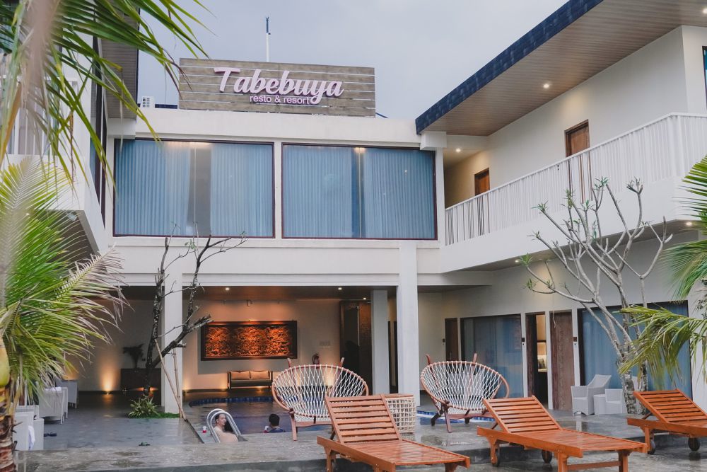 11 Potret Tabebuya Resort di Jepara Dengan View Menghadap Pantai