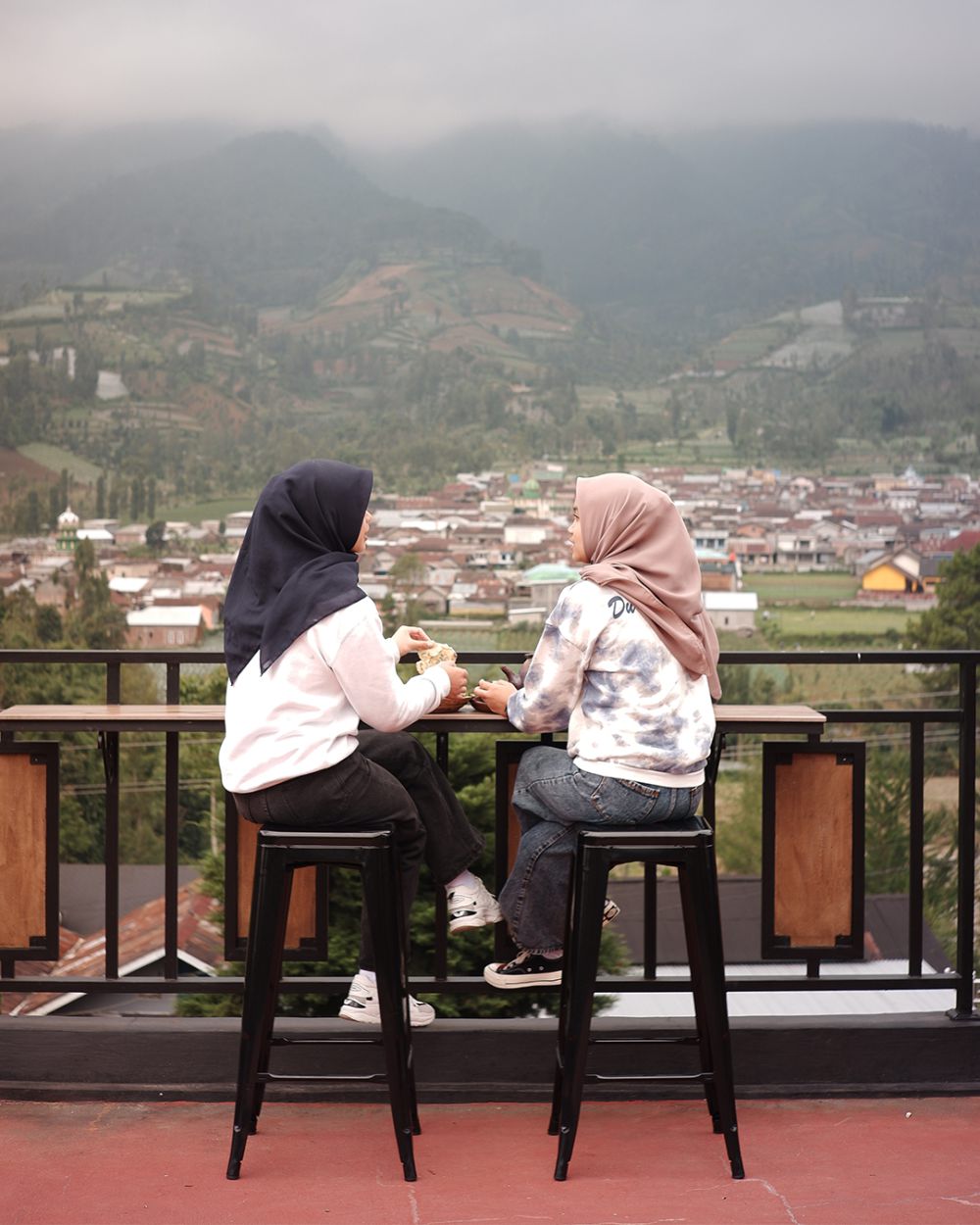 10 Info Smara Terrace Cafe di Temanggung, Kafe dengan View Gunung