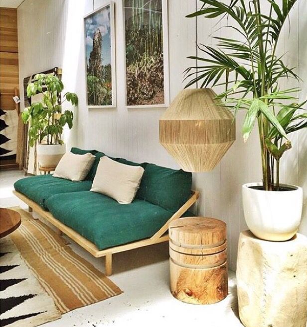 8 Inspirasi DIY Sofa Minimalis dan Ramah Budget untuk Rumah kos, Chic!