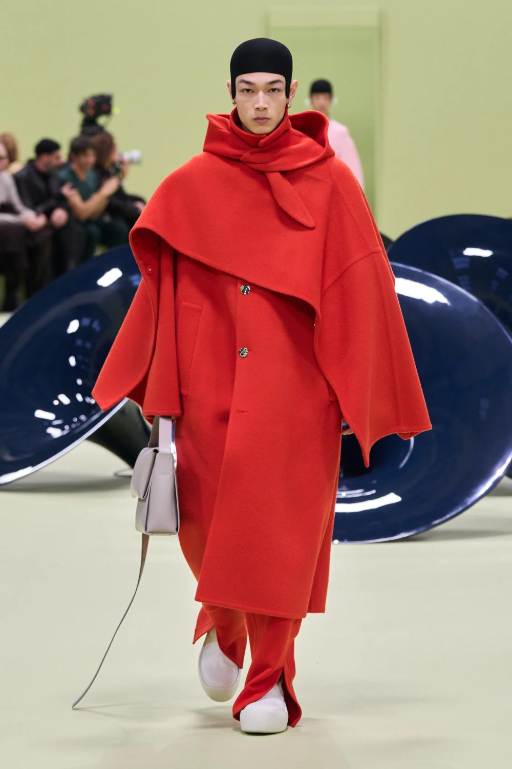 12 Koleksi Jil Sander di Milan Fashion Week 2024, Megah!