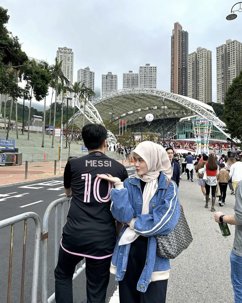 10 Potret Liburan Alvin Faiz dan Istri ke Hongkong, Gagal Ketemu Messi