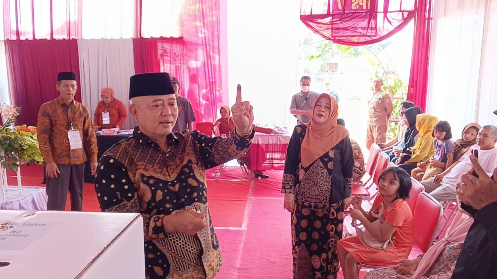 Bukan dari Partainya, Sanusi-Lathifah Kantongi Surat Rekomendasi PKB