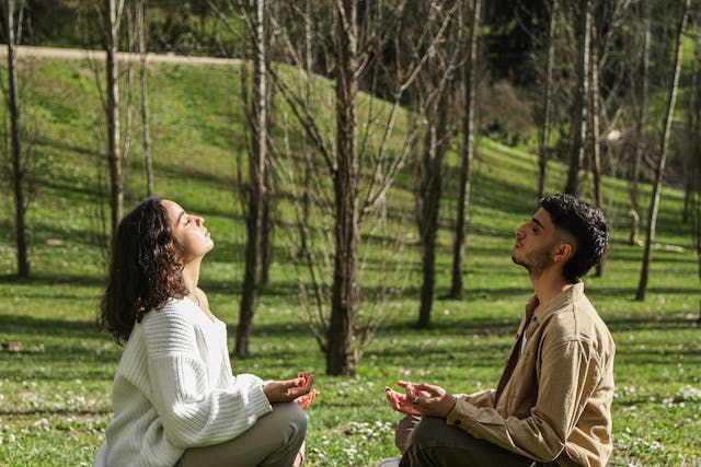 5 Cara Menjaga Keseimbangan antara Kehidupan Pribadi dan Hubungan
