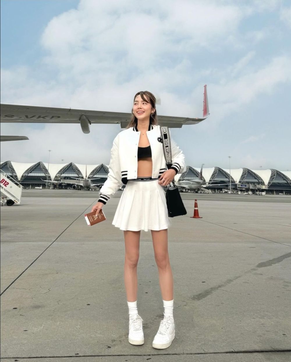7 OOTD Airport Outfit ala Archita Siri, Modis Setiap Saat