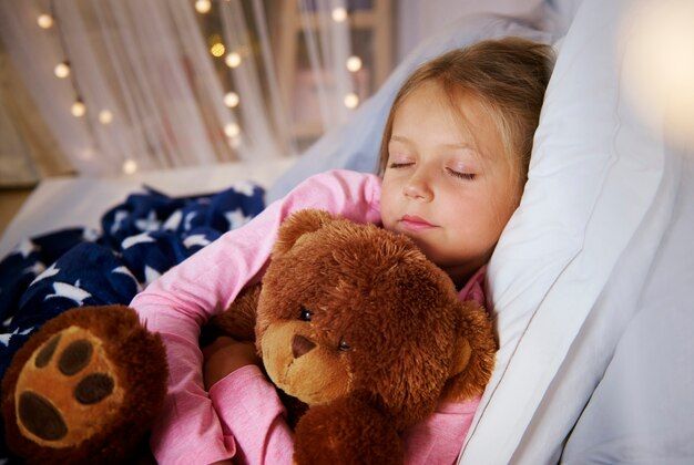 Mengapa Kurang Tidur Bisa Menghambat Pertumbuhan Anak?