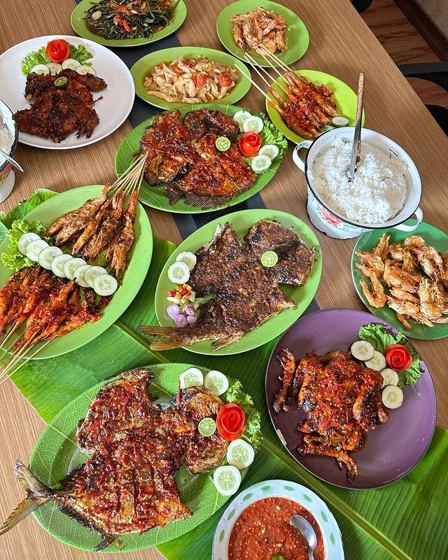 Puas Jalan-jalan di Alun-alun Malang, 6 Kuliner Ini Wajib Kamu Coba!