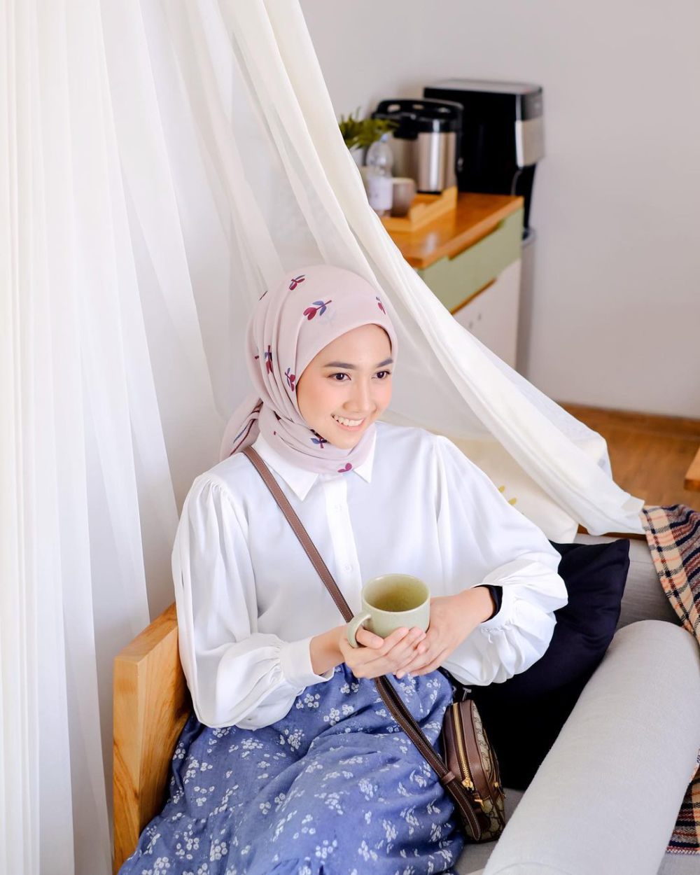 9 Ide Styling Hijab Pattern ala Richa Etika Ulhaq, Super Catchy! 