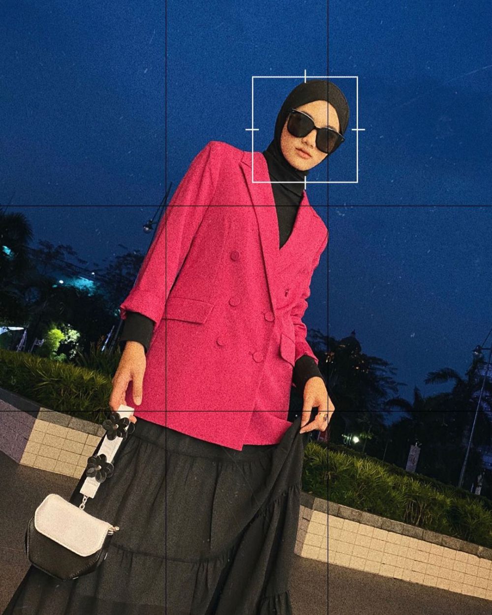 10 Inspirasi Outfit Smart Casual Ngantor ala Rania Sukandari