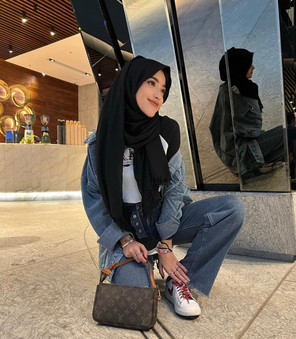 7 Ide Outfit Hangout ala Selebgram Shirin Al Athrus, Kekinian Banget!