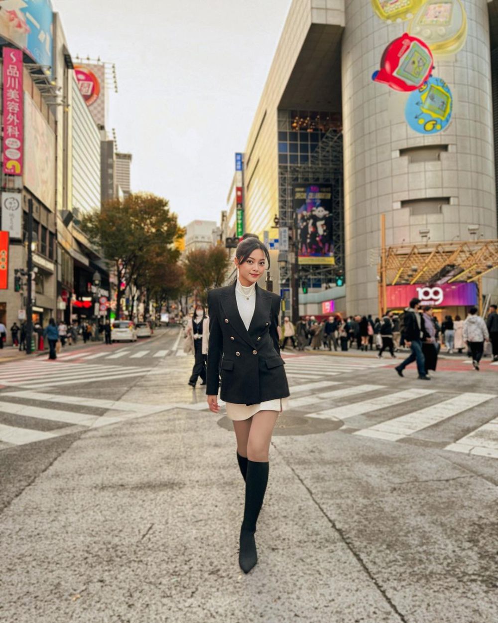 7 Rekomendasi Korean Look Outfit ala Yoriko Angeline, Trendy Abis!