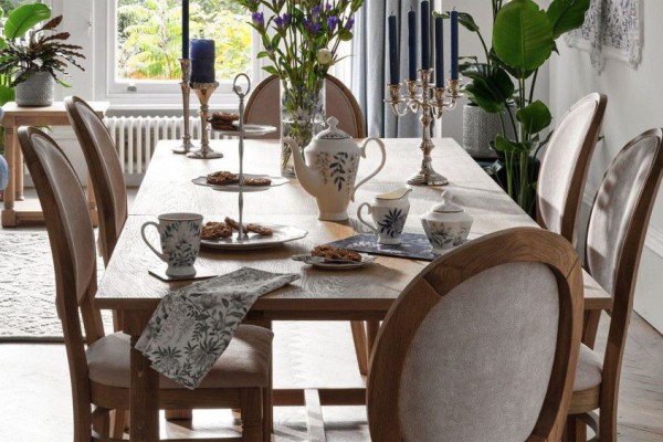 5 Tema Dekorasi Meja Makan yang Makin Mempercantik Ruangan