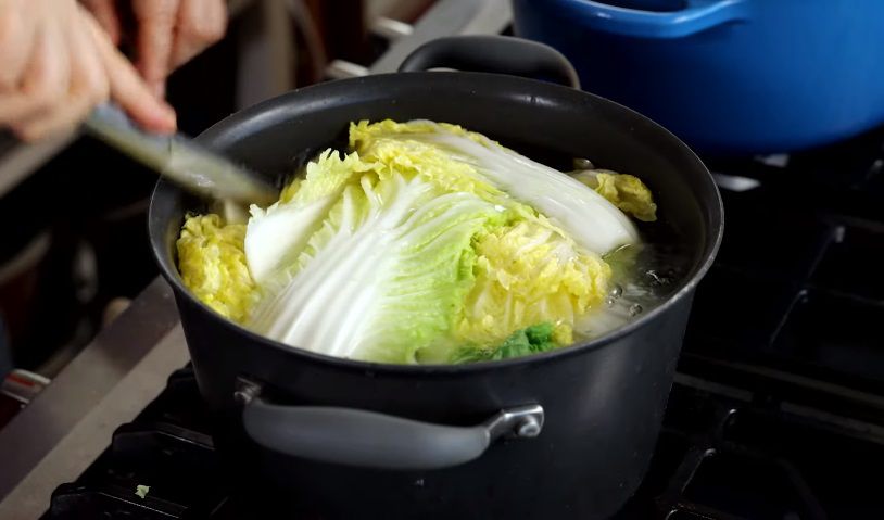 Resep Membuat Baechu Doenjang Guk, Sup Korea dari Pasta Kedelai 