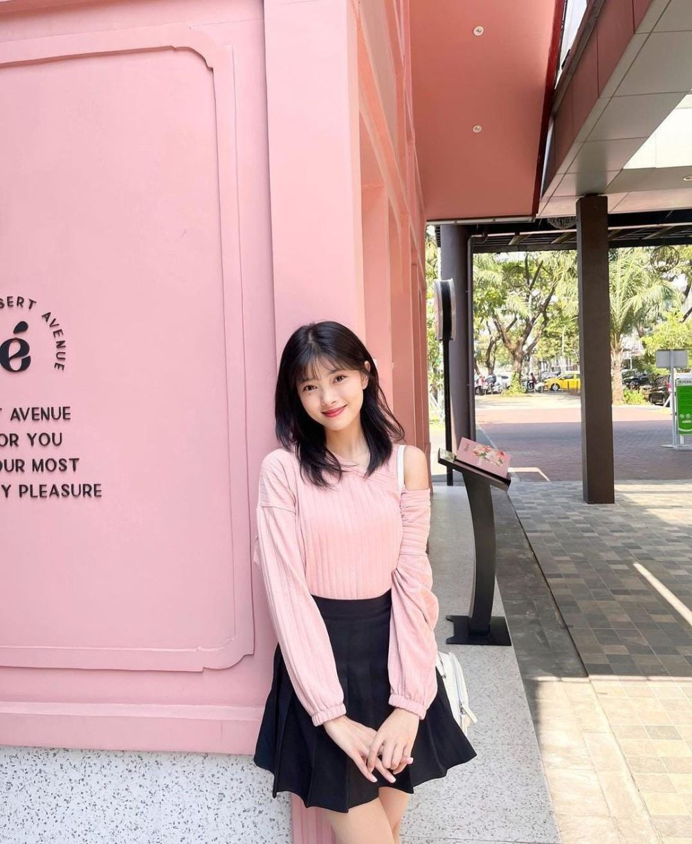 10 Potret Fiony Alveria JKT48 yang Makin Imut di Usia 22 Tahun