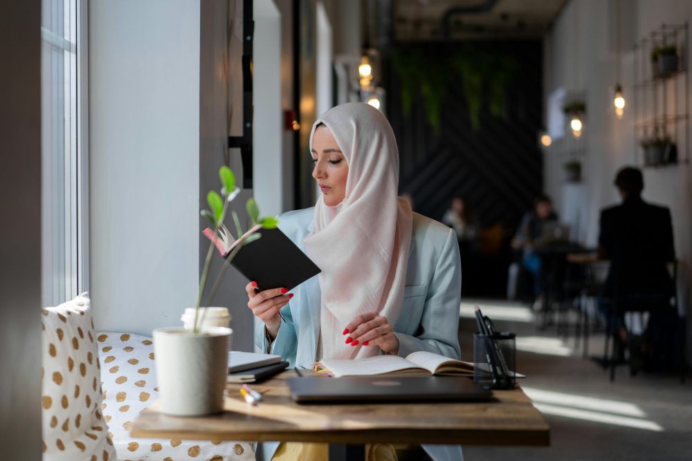4 Tips Hijab Pashmina Gak Mudah Bergeser Walau Tanpa Inner
