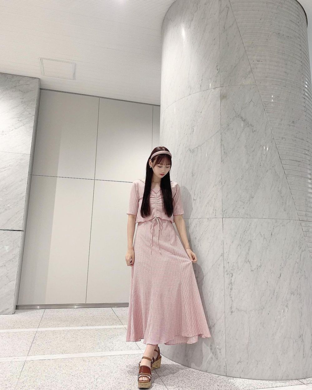 8 Inspirasi Outfit ala Maho Omori AKB48, Manis dan Menawan