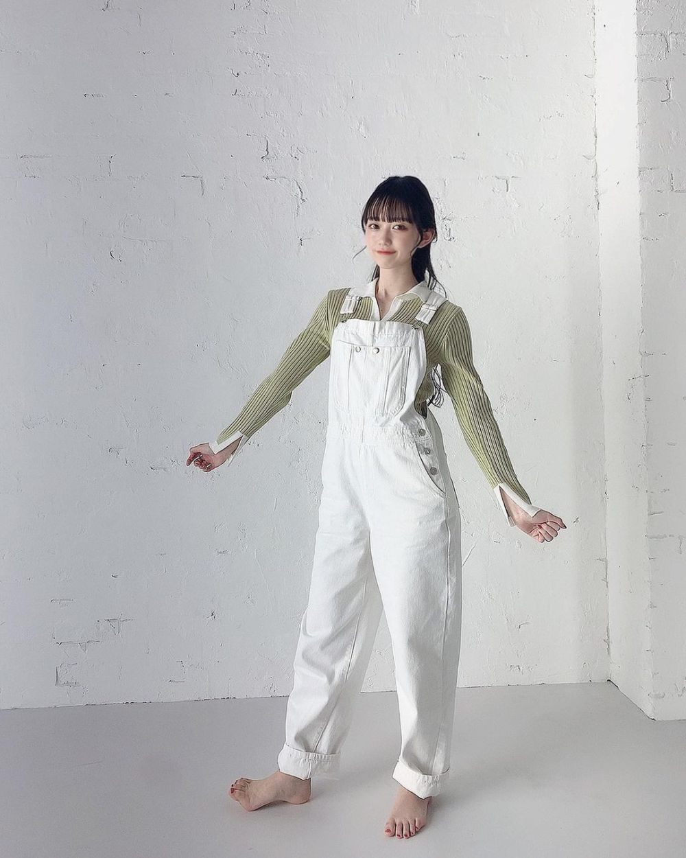 8 Inspirasi Outfit ala Maho Omori AKB48, Manis dan Menawan