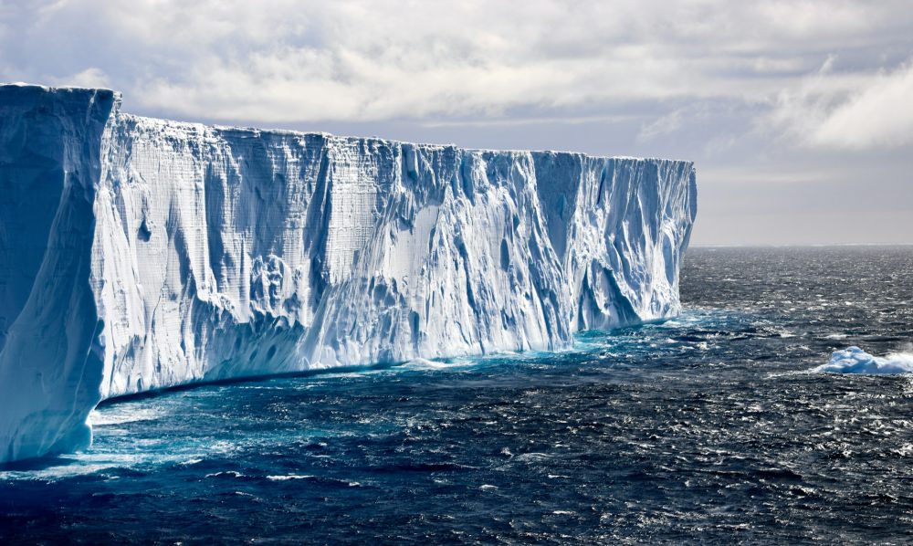 Mengenal 5 Perbedaan Menarik Antara Antartika dan Arktik