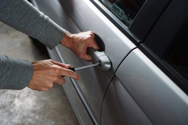 Pintu Mobil Macet? Ini 5 Cara Mengatasinya