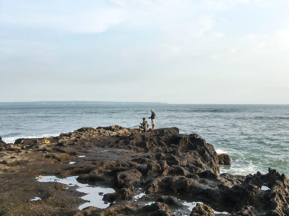 Menikmati Senja di Pantai Seseh Bali, Pemandangannya Juara!