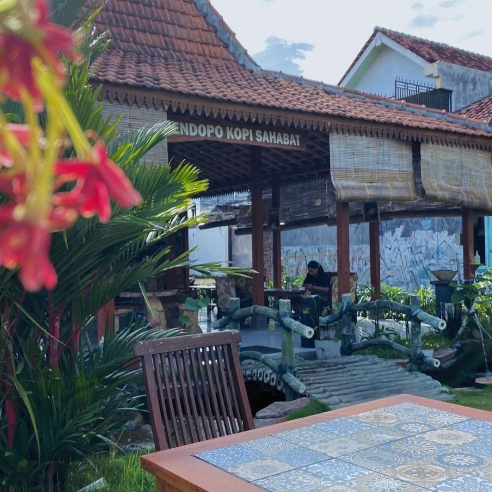 Pendopo Kopi Sahabat, Resto dengan Suasana Khas Desa di Klaten Selatan