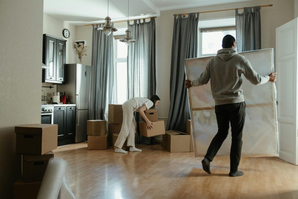 5 Cara biar Gak Kesepian saat Baru Pindah Rumah, Sapa Para Tetangga
