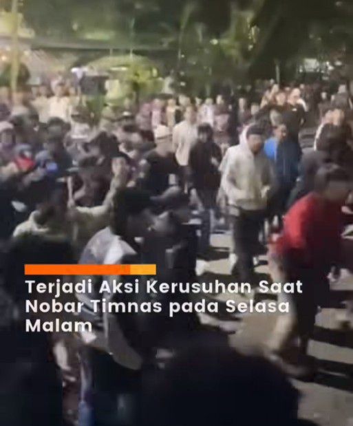 Viral Keributan saat Nobar Timnas Indonesia Vs Vietnam di Malang