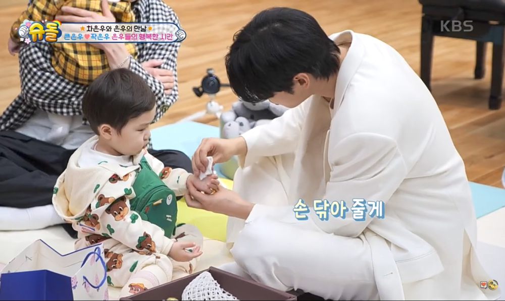 9 Moments Cha Eun Woo Raised Baby Eun Woo, Perfect To Be A Young Papa!