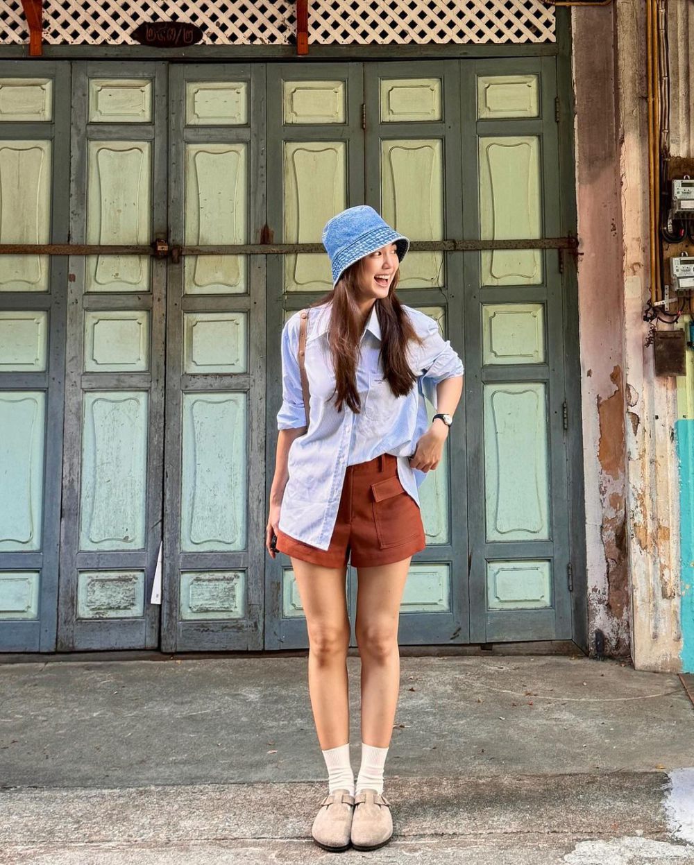 10 OOTD Pemain Drama Korea Emergency Couple yang Aslinya Cute Banget!