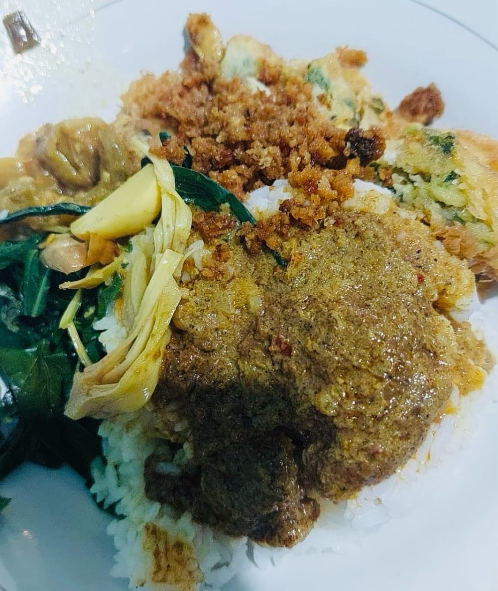 6 Kuliner Nasi Padang di Kota Malang yang Wajib Dicoba