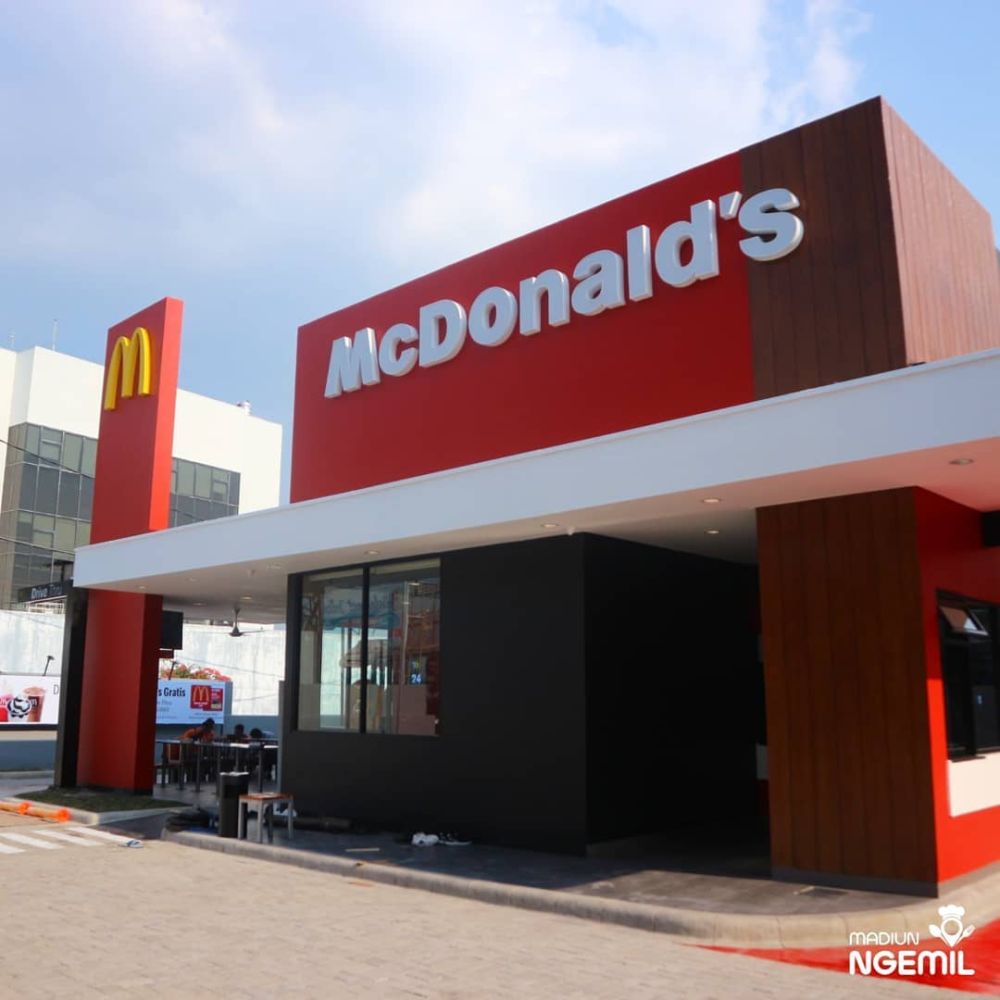 McDonald’s Indonesia Hadirkan Koleksi Limited Edition Hello Kitty