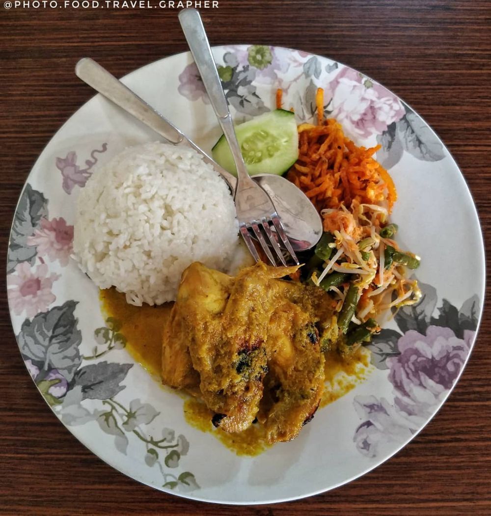 5 Rekomendasi Tempat Nikmati Ayam Lodho di Malang, Bikin Nagih!