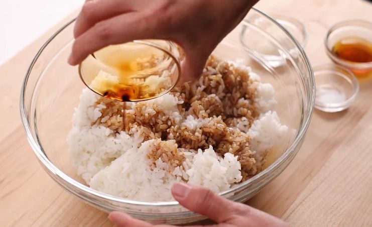 Resep Yaki Onigiri, Nasi Kepal Jepang yang Dipanggang! 