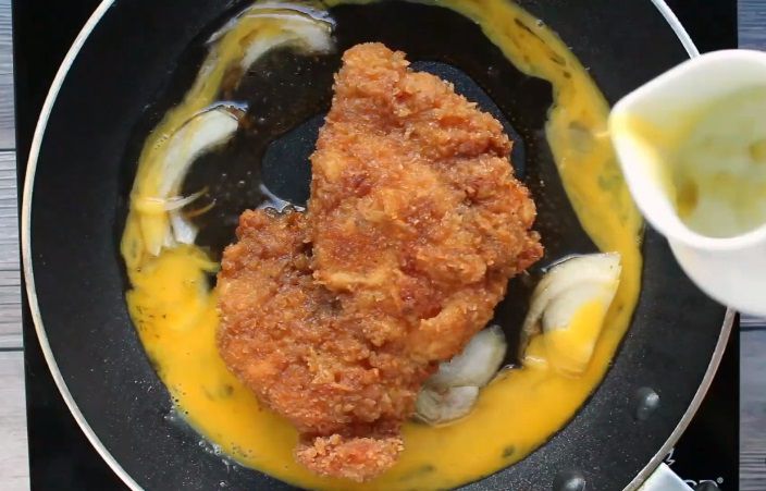 Resep Chicken Katsu Don, Saus dan Telurnya Bikin Makin Enak! 