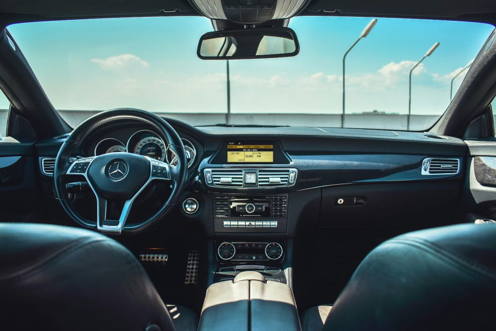 4 Perawatan Sederhana untuk Interior Mobil yang Bisa Dicoba