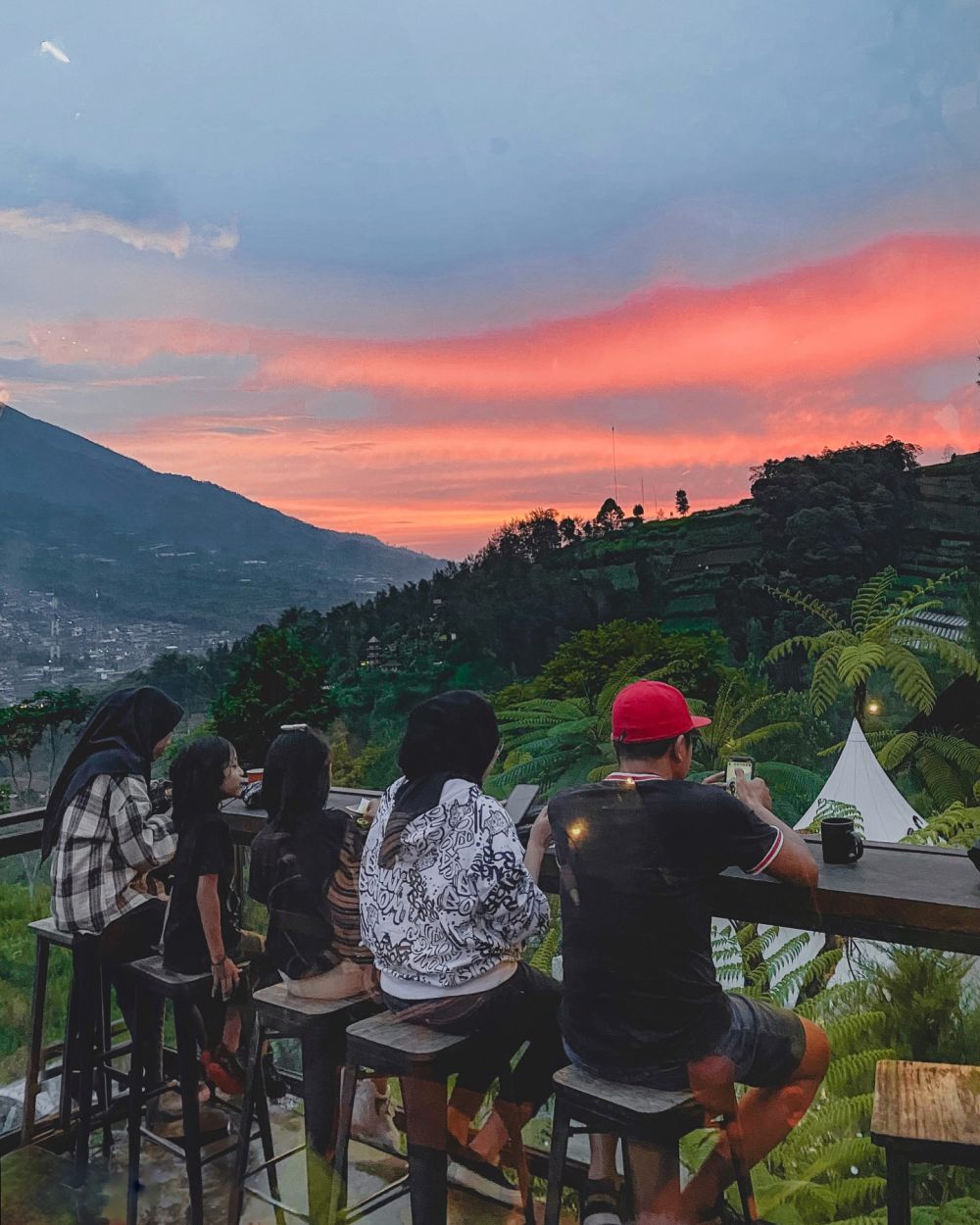 Argo Loro Kopi Selo Boyolali, Kafe dengan View Merapi dan Merbabu