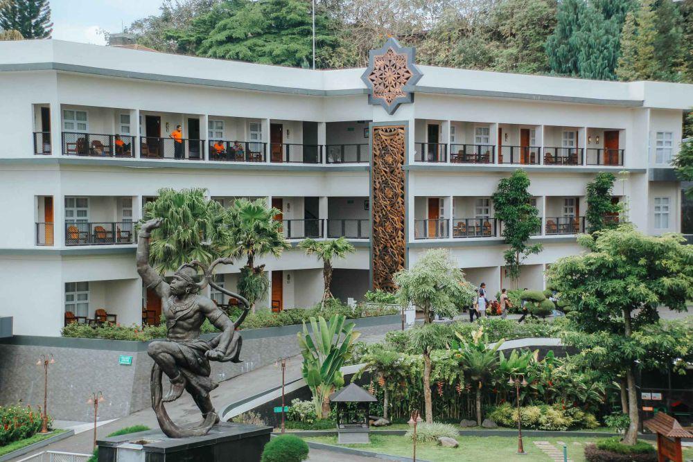 Griya Persada Bandungan, Hotel dan Villa di Semarang View Gunung