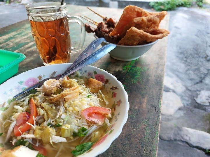 5 Tempat Makan Sop Ayam di Jogja, Tak hanya Pak Min