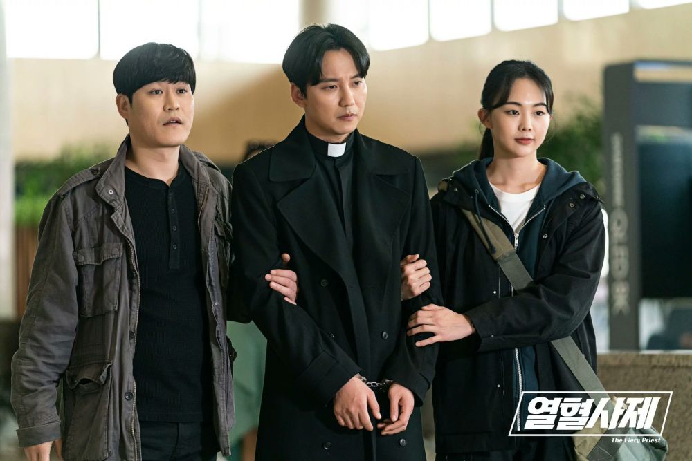 Synopsis And List Of Korean Drama Casts The Fiery Priest 2