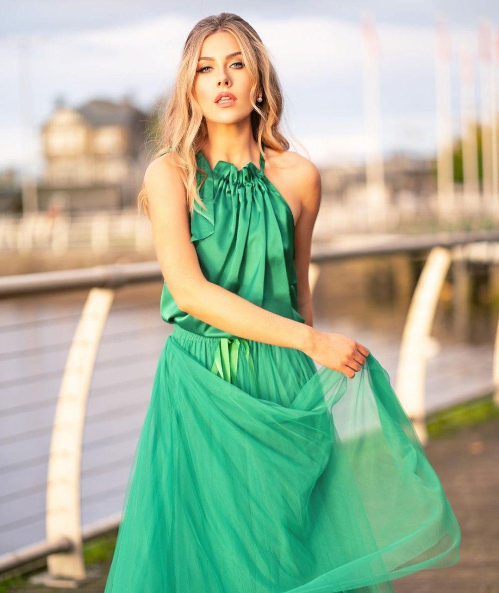 7 Potret Hannah-Kathleen Miss International Irlandia 2024